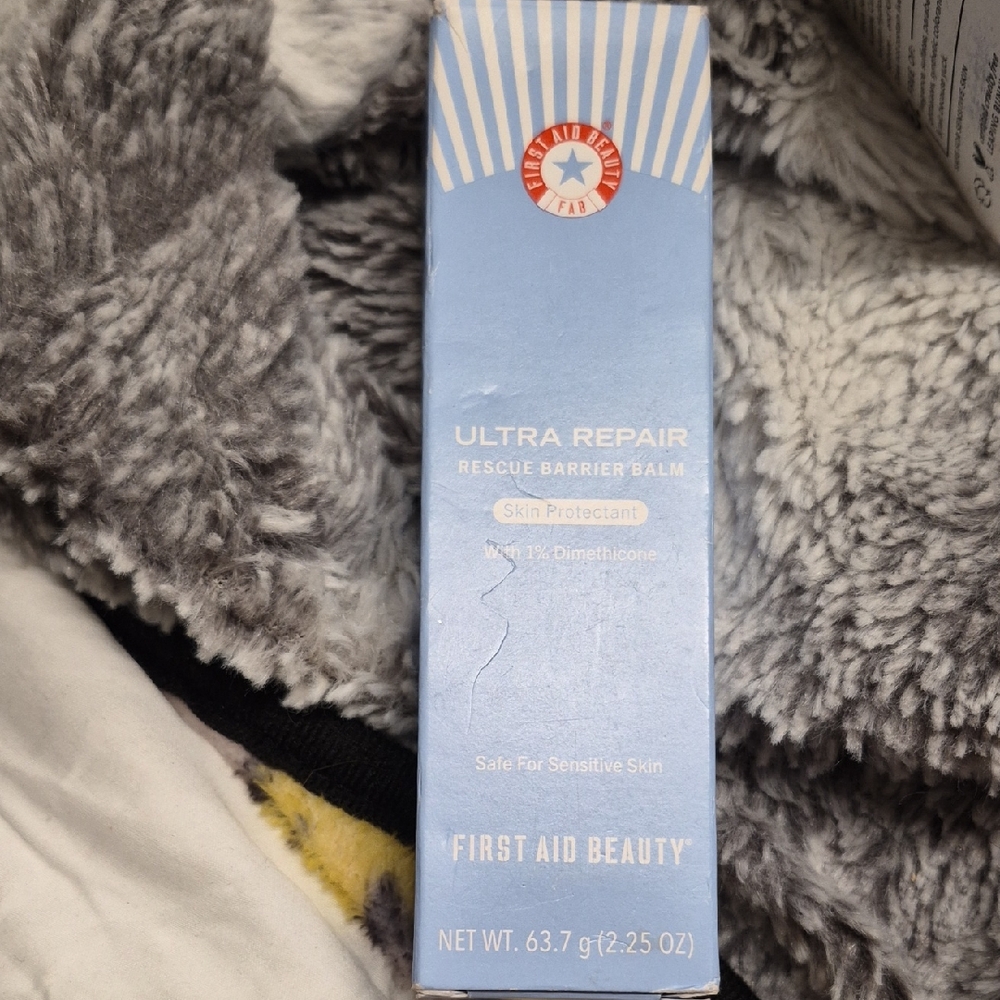 First Aid Beauty Ultra Repair Rescue Barrier Balm Skin Protectant NIB